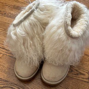 UGG Mongolian Sheepskin Cuff Short Boots SAND size EU39